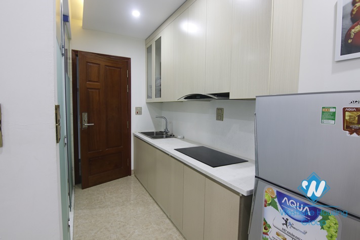High floor apartment with Water Park view for rent in Tay Ho.